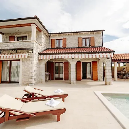Begonia Villa Višnjan